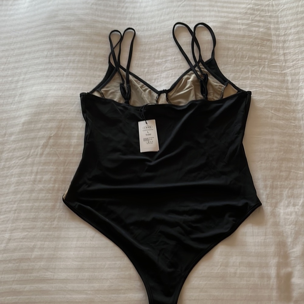 CIDER Black Cutout Mesh Bodysuit -Large 🔥🔥 - Picture 4 of 9